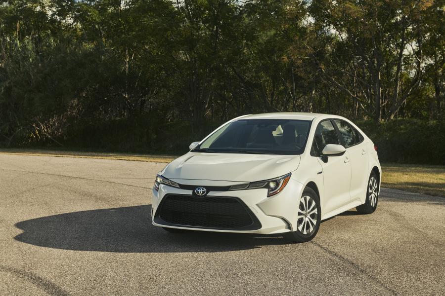  Toyota Corolla Hybrid Sedan 2019 года  (NA) (фото 20 из 44)